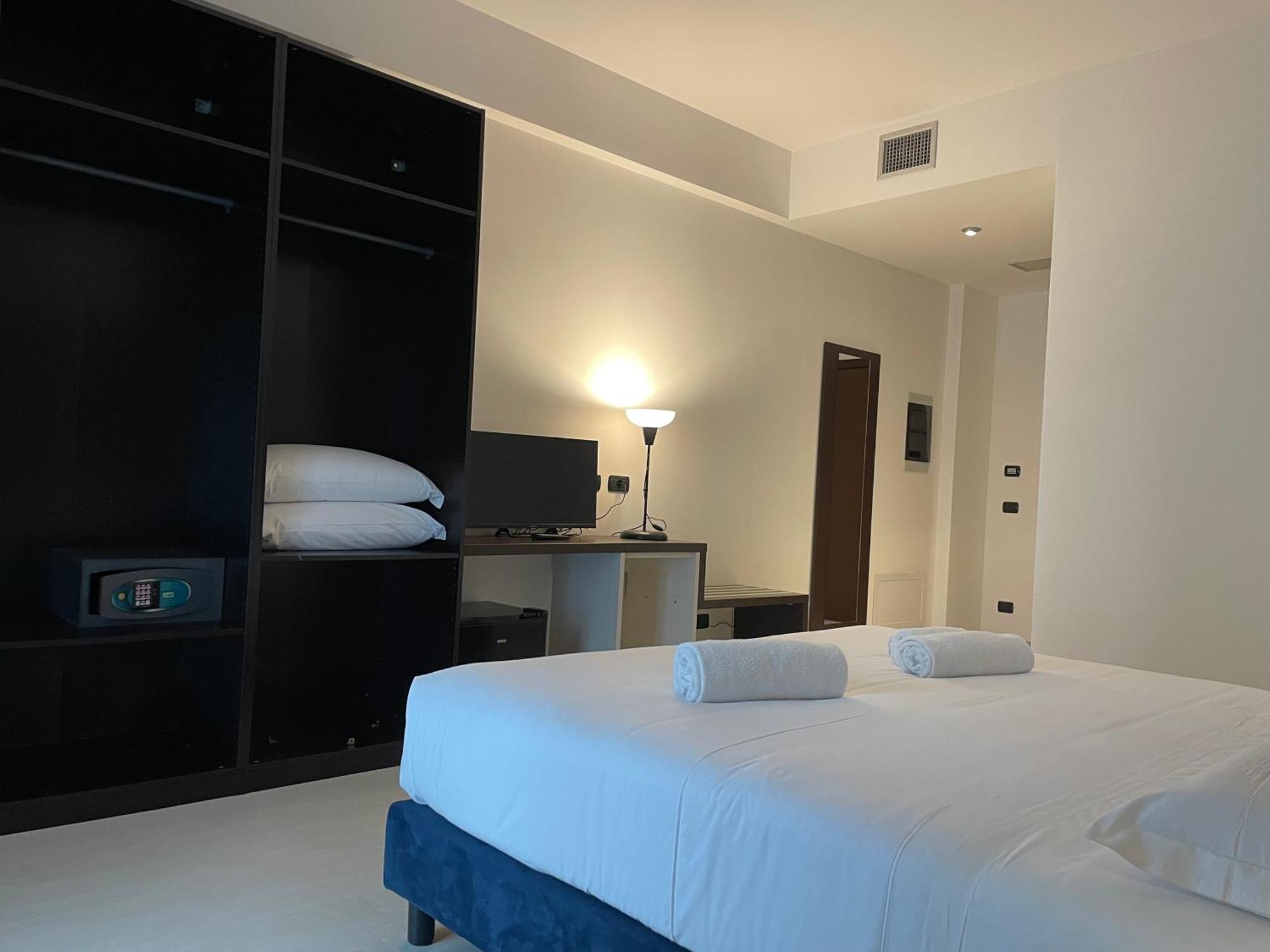 Maestrale Resort Hotel - Grosseto Exterior photo